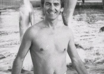 George Harrison was known for his generosity, but many of his kindest acts were done in secret. One such story involves a distant cousin from the Liverpool area, who had fallen on hard times in the late 1980s. The relative had reached out to several family members with no success — until word somehow made its way to George. Rather than make a public gesture or put the person in the spotlight, George quietly arranged for a modest monthly stipend to be sent through an intermediary, with no strings attached and no publicity. The relative reportedly never met George in person but always knew who was behind the help. It wasn’t the only time George helped financially behind the scenes….