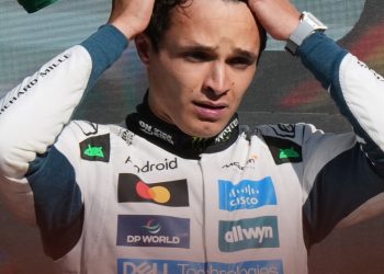 Boos Rain Down on Norris as Hidden Piastri Rift Sparks Fan Backlash