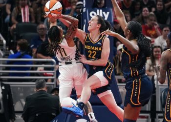 One of Our Favorite Plays This Season: Caitlin Clark Turns Defense Into Art 🏀🔥