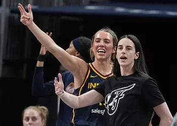 Caitlin Clark drops cryptic 4-word NFL message amid offseason training plans
